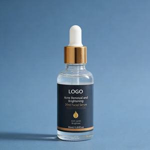 Suero Facial Blanqueador de Piel con Vitamina C Orgánica de Marca Privada, Ácido Kójico Líquido para Eliminar Manchas Negras y Cuidado de la Piel - Product Image 1