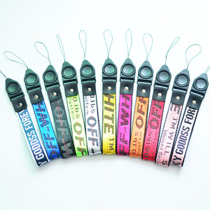 Off Lanyard Cartoon Fashion Neckband Teléfono móvil Off Fashion Lanyard Id Card Charm Accesorios Mano Correa para la muñeca Cordones para teléfono - Product Image 3