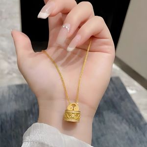 Collar de Plata de Ley S925 con Colgante Ruyi y Moissanita Incrustada para Mujer, Uso Diario - Product Image 3