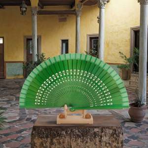 Abanico Plegable de Madera con Diseño de Ángel Negro Pintado a Mano, Artesanía de Bambú Premium, Recuerdos Empresariales, para Fiestas de Navidad - Product Image 6