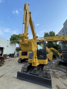 Excavadora KOMATSU PC55 de 5.5 Toneladas, 95% Nueva, Original, con EPA y CE, Usada en Agricultura, Excavadora Pequeña de 5.5 Toneladas - Product Image 5