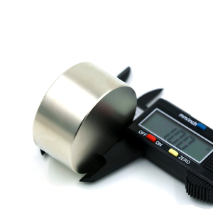 แม่เหล็กนีโอไดเมียมขนาดเล็ก แข็งแรง แม่เหล็กแรร์เอิร์ธขนาดจิ๋ว แม่เหล็กติดตู้เย็นทรงกลม จาก JDM เวียดนาม - Product Image 2