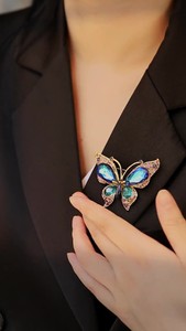 Broche <span class=keywords><strong>de</strong></span> Mariposa Vintage con Cristales <span class=keywords><strong>de</strong></span> Estrás, Broches <span class=keywords><strong>de</strong></span> Diamantes Morados <span class=keywords><strong>Aurora</strong></span>, Broches <span class=keywords><strong>de</strong></span> Moda para <span class=keywords><strong>Mujer</strong></span>, Accesorios para Blazers, Aleación <span class=keywords><strong>de</strong></span> Zinc - Product Image 3