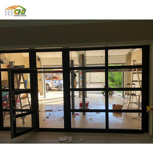 Puerta de garaje de vidrio seccional CHI con puerta de <span class=keywords><strong>hombre</strong></span> 8x8 marco de aluminio negro vidrio transparente para uso comercial abridor inteligente silencioso - Product Image 4