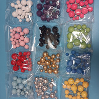 Vente en gros de 20 pièces de boules en mousse colorées de 2, 2,5, 3, 4 cm, fausses boules pour la décoration de gâteaux, boules scintillantes pour la décoration de gâteaux