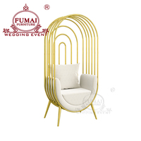 Cage en forme de trône en acier inoxydable doré pour mariage King Cage à oiseaux en or Chaise pour mariage