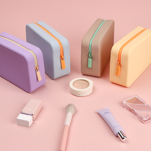 Bolsa de Maquillaje de Silicona con Logotipo <span class=keywords><strong>Personalizado</strong></span>, Impermeable, con Cierre, para Artículos de Tocador, Bolsa de Cosméticos de Viaje para <span class=keywords><strong>Mujer</strong></span> - Product Image 3