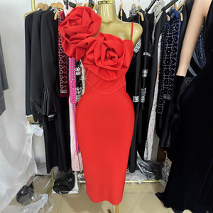 Nuovo Abito Formale Sexy Monospalla con Grande Fiore Rosso, Schiena Scoperta, Spalline a V, Vestibilità Slim, Taglia Media, Stile Bandage, per Commercio Transfrontaliero - Product Image 3