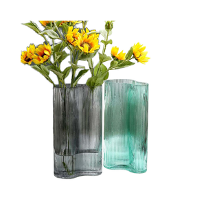 Internet-Famous Little Foot Glass <span class=keywords><strong>Vase</strong></span> Set Modern Minimalist Desktop Vases à fleurs pour mariage Style nordique - Product Image 6