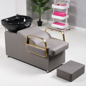 Unidad de lavado de cabello para salón de belleza con lavacabezas inclinable de cerámica y asiento ajustable - Product Image 2