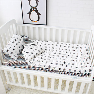 Plaine couronne motif nouveau-né bébé fille garçons dorment <span class=keywords><strong>couette</strong></span> <span class=keywords><strong>housse</strong></span> <span class=keywords><strong>de</strong></span> coussin 3 pièces lit literie ensemble <span class=keywords><strong>de</strong></span> - Product Image 3