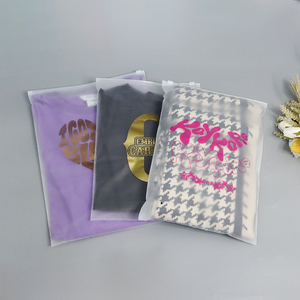 Sacchetti di Plastica per Imballaggio con Chiusura a Zip e Stampa Personalizzata, <span class=keywords><strong>Cerniera</strong></span> per Vestiti con Logo, Buste Ziplock di Lusso Trasparenti in PE per Abbigliamento - Product Image 6