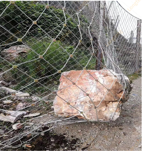 Nuevas Rollos de Malla Metálica Galvanizada de 6 pies para Cercas, Láminas de Privacidad en Venta en Kenia - Product Image 6