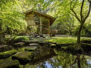 Contemporary Forest <span class=keywords><strong>Lodge</strong></span> Casa de madera cálida y artística para <span class=keywords><strong>retiro</strong></span> curativo en la naturaleza - Product Image 2