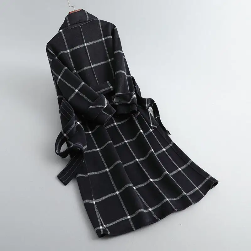 ANSZKTN 새로운 격자 무늬 패턴 중간 길이 윈드 브레이커 여성 한국판 슬림 더블 브레스트 디자인 기질 코트