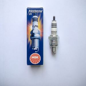 หัวเทียนแท้ NGK อะไหล่รถจักรยานยนต์ อุปกรณ์เสริม 7274 CR6HIX สำหรับ <span class=keywords><strong>Suzuki</strong></span> Address 125 2011~ <span class=keywords><strong>125cc</strong></span> / FB90 90cc - Product Image 2