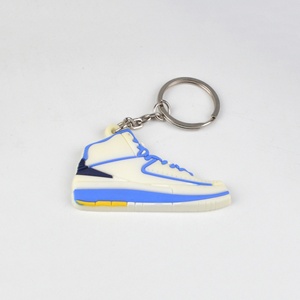 Llavero Promocional Personalizado de PVC Suave, Llavero con Diseño de Zapatilla Deportiva J0rdan 2D - Product Image 2