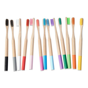 <span class=keywords><strong>Cepillo</strong></span> <span class=keywords><strong>de</strong></span> <span class=keywords><strong>dientes</strong></span> <span class=keywords><strong>de</strong></span> bambú natural para uso doméstico para adultos con cerdas negras suaves y mango negro redondo - Product Image 4