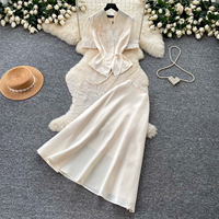 Ensemble élégant 2 pièces pour femme : haut à manches courtes avec ceinture à nouer et jupe longue taille haute – Tenue d'été ajustée pour le quotidien