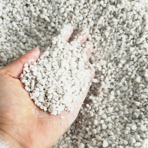 Fournisseurs en gros de perlite expansée pour l'horticulture, perlite de <span class=keywords><strong>béton</strong></span> volcanique légère hydroponique en vrac, <span class=keywords><strong>prix</strong></span> de la perlite expansée - Product Image 1