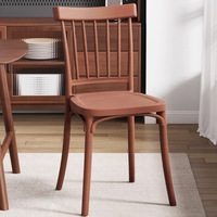 Chaise commerciale d'extérieur de style moderne Conception simple en plastique pour les cafés et les salons de thé Chaise de restauration facile à ranger