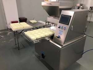 Máquina <span class=keywords><strong>de</strong></span> Rellenar Galletas <span class=keywords><strong>de</strong></span> Mantequilla <span class=keywords><strong>de</strong></span> Alta Capacidad HANJUE HJ-209, Dosificador <span class=keywords><strong>de</strong></span> Cupcakes, Pantalla Táctil, Fuente <span class=keywords><strong>de</strong></span> Calor Eléctrica, 4000 Piezas/hora, CE - Product Image 4