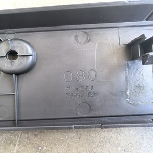 ขายึดป้ายทะเบียนกันชนหน้าโตโยต้า CT200 5211476020 ABS ระยะห่างรู 200 มม. - Product Image 3