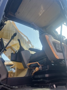 Excavadora Usada de 345 Toneladas con Motor Cummins, Cucharón de Excavación y Cargador de Orugas Amarillo, Maquinaria de Construcción - Product Image 5