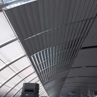 Toit à persiennes en alliage d'aluminium pour ombrage extérieur, idéal pour villas, bureaux et centres commerciaux - Design moderne