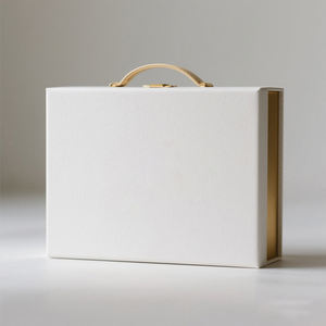 Maleta con cierre magnético de lujo con estampado de oro y logotipo personalizado, caja de papel de regalo de cartón para embalaje de chocolate y galletas con asa - Product Image 5