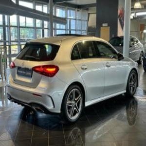 รถยนต์มือสอง C-Class 200 AMG Coupe พวงมาลัยซ้าย เกียร์ออโต้ ขับเคลื่อนสี่ล้อ R20 เบาะหนัง ภายในสีอ่อน พร้อมระบบ ACC ขาย - Product Image 2