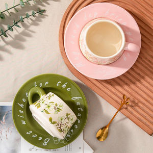 फूल मग कॉफी कप सॉकर घरेलू सिरेमिक कप फूल दोपहर चाय कप के साथ हाथ उपहार कप सेट - Product Image 3