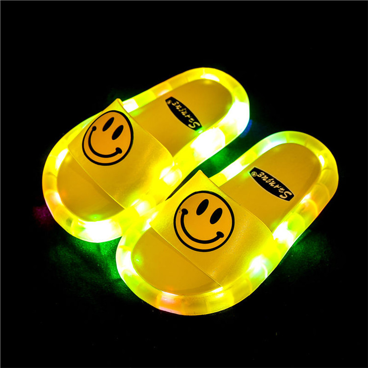 Children's Luminous Slippers Soft PVC Shoes Smile Pattern Non-slip Footwear Kids Slippers for Girls