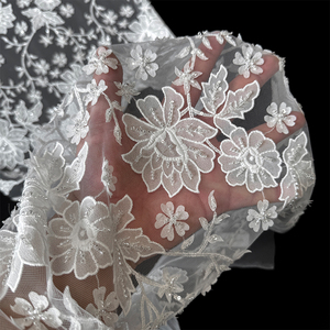 Lentejuelas transparentes y tela de encaje floral con cuentas para vestidos de novia | GCW-506305-1-DJ - Product Image 2