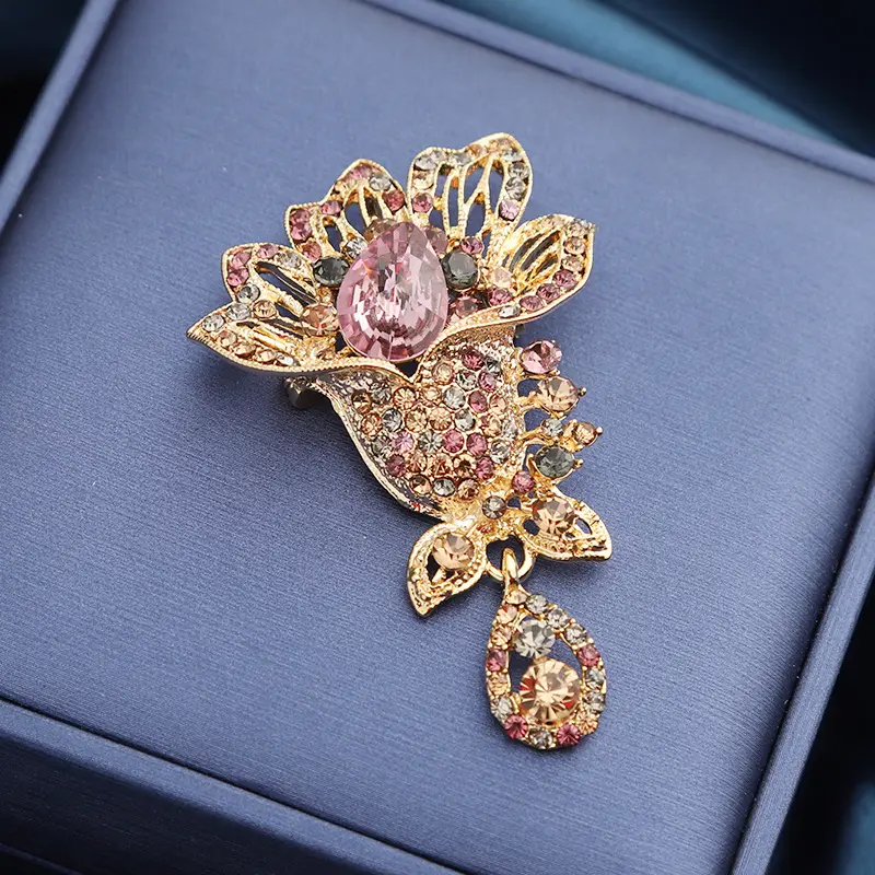 Broche en forme de fleur, avec pendentif en diamant plaqué or, accessoires de luxe pour femmes, bijoux de mode, 12 pièces
