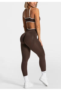 طقم رياضي نسائي مخصص عالي المرونة بدون خياطة، طقم يوجا مع توب وشورت مطاطي للتمارين الرياضية واللياقة البدنية - Product Image 5