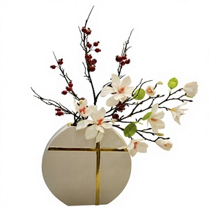 Vase à fleurs moderne en métal, centre de table décoratif géométrique, accent de décoration intérieure pour salon, salle à manger, bureau - Product Image 1