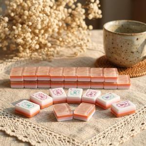 Fichas de Mahjong Americanas de Lujo, Diseño Acrílico de Concha de Tortuga, Color Rosa Perla, Colección Oh My Mahjong - Product Image 5