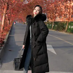 패션 디자인 캐주얼 스타일 여성 큰 주머니 스탠드 칼라 후드 따뜻한 무릎 호흡기 블랙 겨울 자켓 모피 후드