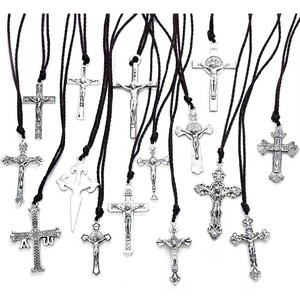 <span class=keywords><strong>Komi</strong></span> vente en gros catholique religieux croix Crucifix pendentif collier en alliage de métal avec <span class=keywords><strong>corde</strong></span> de cire pour les occasions d'anniversaire - Product Image 4