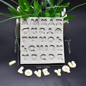 Heart-Shaped Fondant Silicone Mold For Button <b>Ornaments</b> Cake Decorations Valentine'S Day Use - Product Image 2