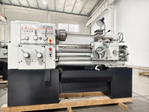 Ca6132 Độ Chính Xác Cao 1000Mm Của Nhãn Hiệu Torno Động Cơ Nặng-Nhiệm Vụ Ngang Kim Loại Băng Ghế Dự Bị Máy Tiện Nhà Máy Sản Xuất Nhiệm Vụ Nặng Nề - Product Image 6