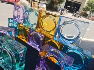 Bloc de cristal solide 10*10*5cm K9 personnalisé 3D Laser intérieur/extérieur cloison murale <span class=keywords><strong>couleur</strong></span> naturelle <span class=keywords><strong>brique</strong></span> de verre teinté pour hôtels - Product Image 6