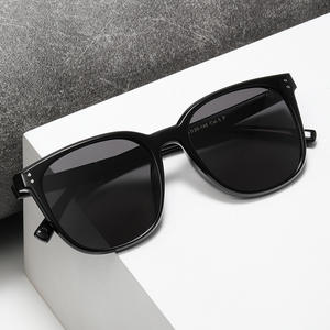 Gafas de sol polarizadas con montura cuadrada Gm para hombre, montura negra de PC, lentes TAC con protección UV400, gafas de sol para exteriores. - Product Image 3