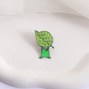 Spilla a Forma di Rana 'Non Ti Scordar Mai di Te', in Lega di Zinco, Design Animale, Placcatura in Nichel Nero, per Borse, Gioielli, Regalo per Amici - Product Image 3