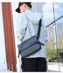Sac bandoulière personnalisable en polyester pour homme, imperméable, avec logo personnalisé, style messager - Product Image 5