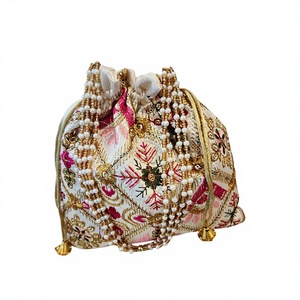 Pochette à cordon en soie perlée brodée de style ethnique indien, sac à main, cadeau de mariage, nouvel an, Noël, porte-monnaie - Product Image 4