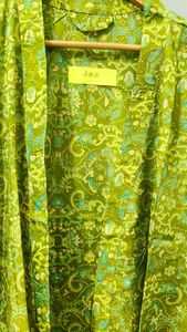 Collection exclusive du fabricant indien, robe kimono bohème en soie 100% faite à la main, respirante, taille ample, longueur genoux pour femmes - Product Image 5
