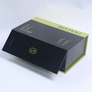 Caja de Regalo de Cartón de Lujo Negra con Logotipo Personalizado, Cierre Magnético y Inserto de Espuma EVA - Product Image 2