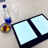 Couverture de menu en cuir à LED avec éclairage pour discothèque et logo personnalisé Bar à LED Menu à boire Livre 2 vues Menu rétro-éclairé à LED pour restaurant